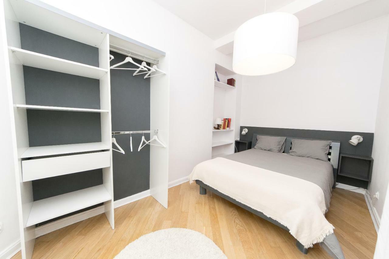 Spacious Apartment In Old Town P4You Pl Краків Екстер'єр фото